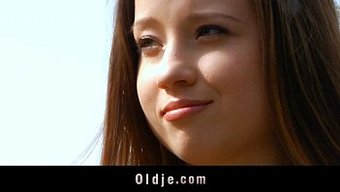 Cute And Amazing Mature Man Has An Amazing Cumshot With A Young Teen